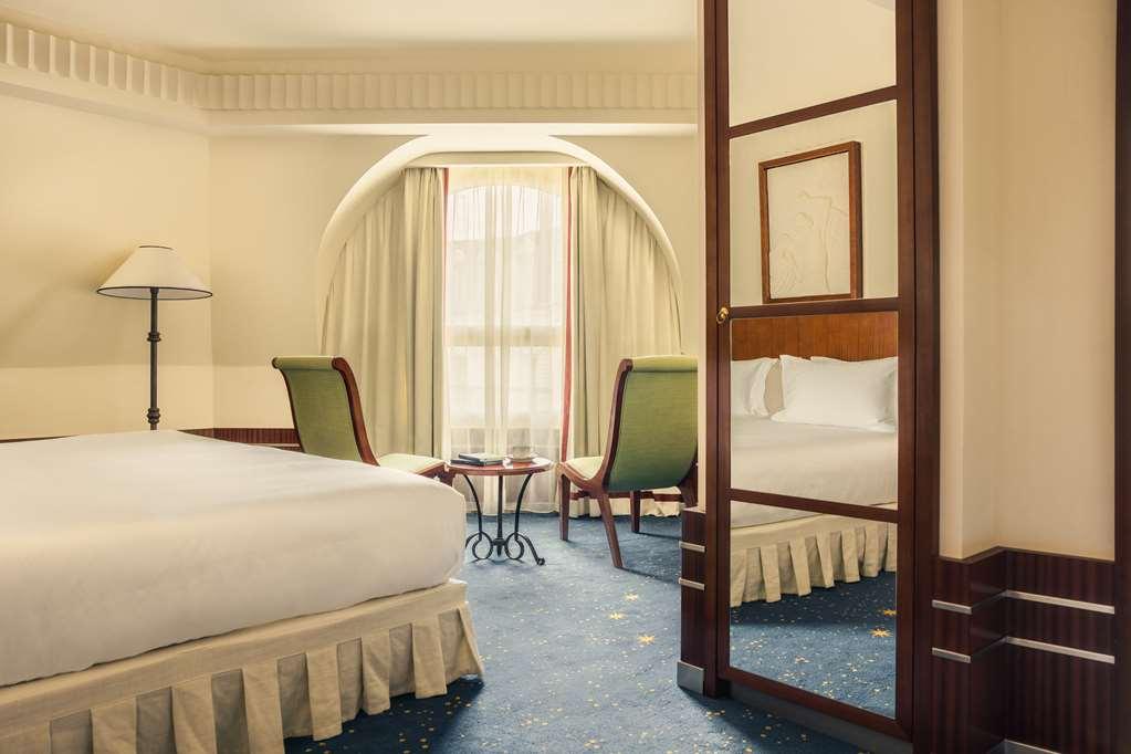 Hotel Des Grands Voyageurs Παρίσι Δωμάτιο φωτογραφία